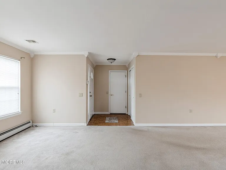 43 Stockport Dr — Photo 2