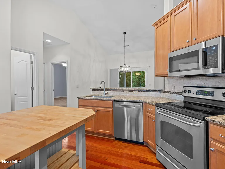 38 Amber Ct — Photo 12