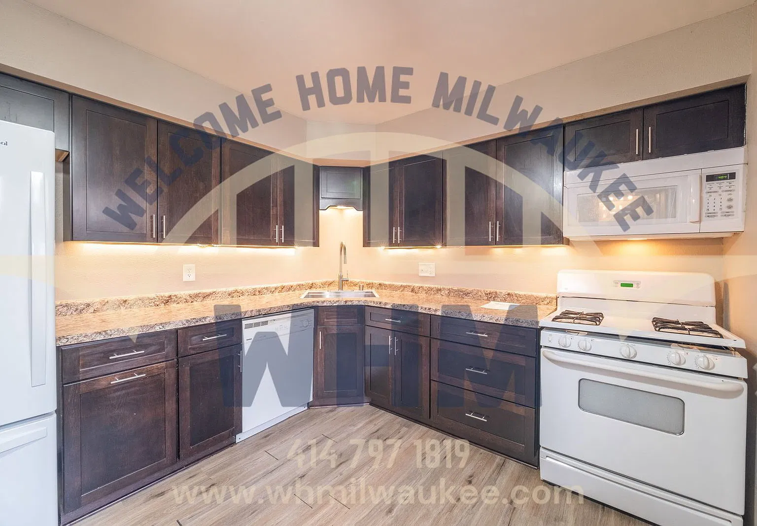 3 bed, 1.0 bath, $1,698 — Photo 3