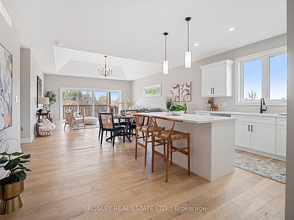 5th image of 503 Royal Ridge Dr