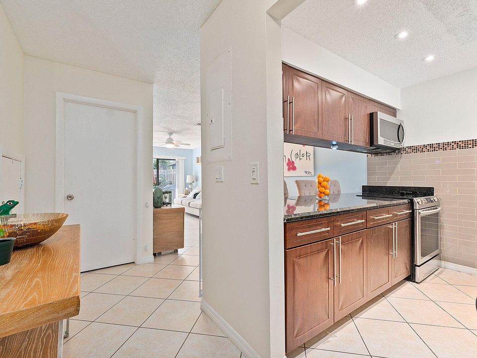 1st image of 2205 Seaside Drive