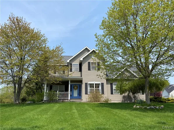 4713 Setting Sun Ter, Syracuse, NY 13215