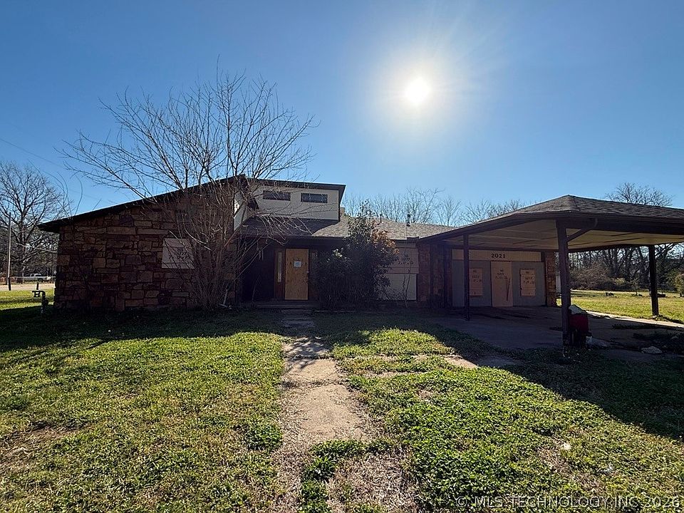 1st image of 2021 N Frankfort Pl