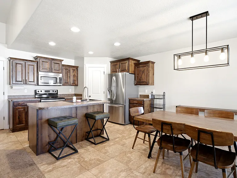 5742 S 4525 W — Photo 20