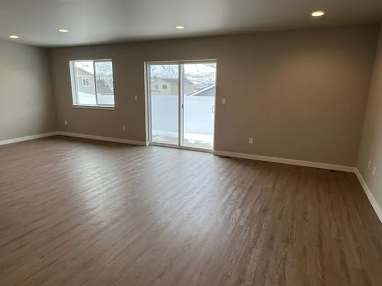 1090 S New Oak Ln — Photo 9