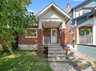 26 Gatwick Ave, Toronto, ON M4C1W3