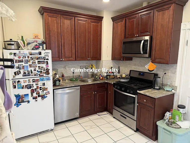 31 Mansfield St #1 — Photo 6