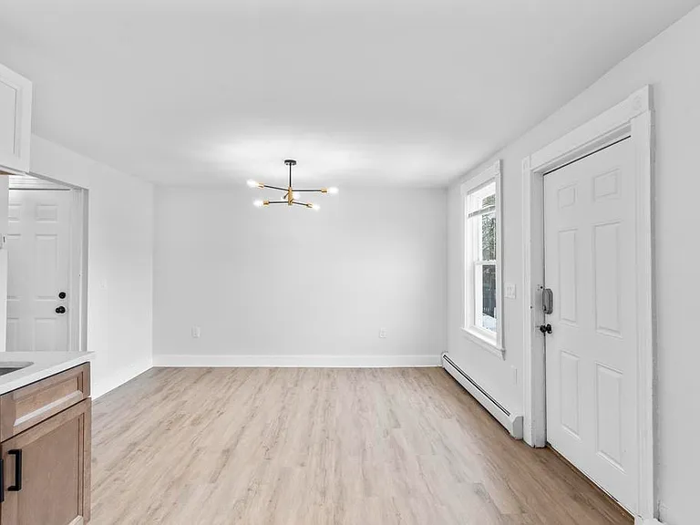 30 Anthony St #A — Photo 15
