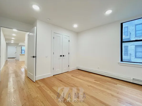 90 East 18th Street image 10 of 12