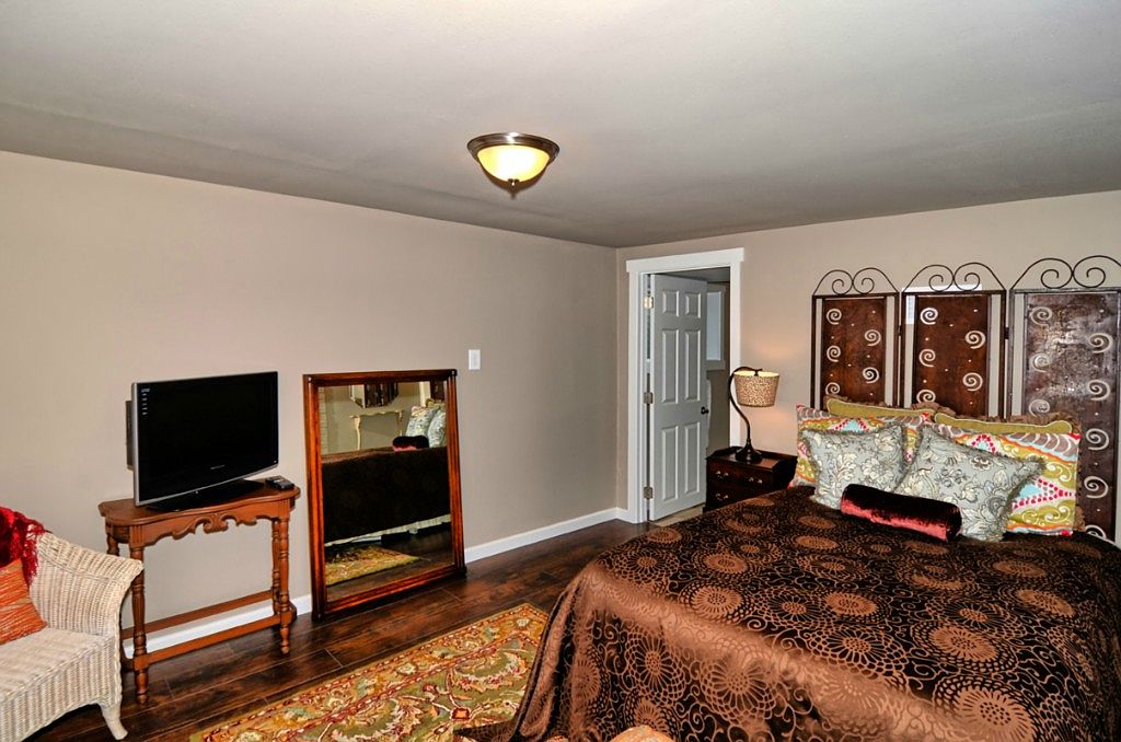 Lake Forest Park, WA 98155