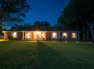 413 Poplar Pl, Mount Juliet, TN 37122