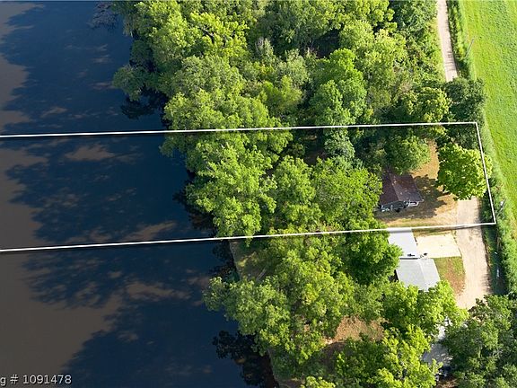 4th image of 2539 Lee Creek Park Rd