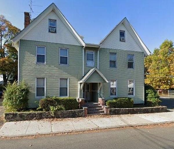 1st image of 584 N Barry Ave APT 4