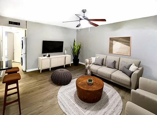 5106 N 1/2 Lamar Blvd #112 Photo 1 5106 N 1/2 Lamar Blvd #112 Photo 1