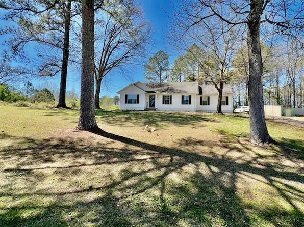 101 Gemstone Dr, Winfield, AL 35594