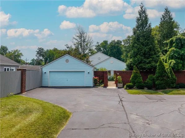 109 Court Yard, Jeffersonville, IN 47130