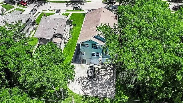 4938 Forest Ave — Photo 3