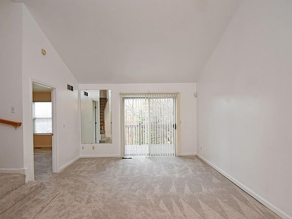 4th image of 1214 Parkside Ct