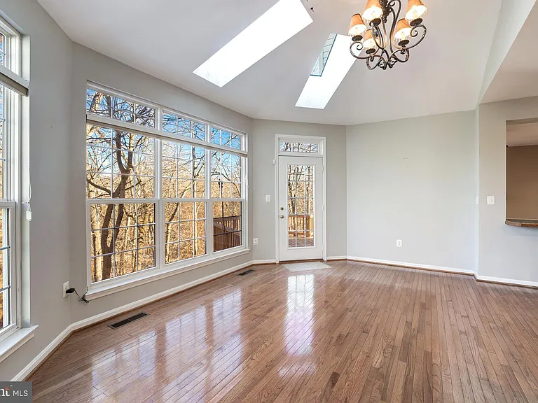43258 Meadowood Ct — Photo 18