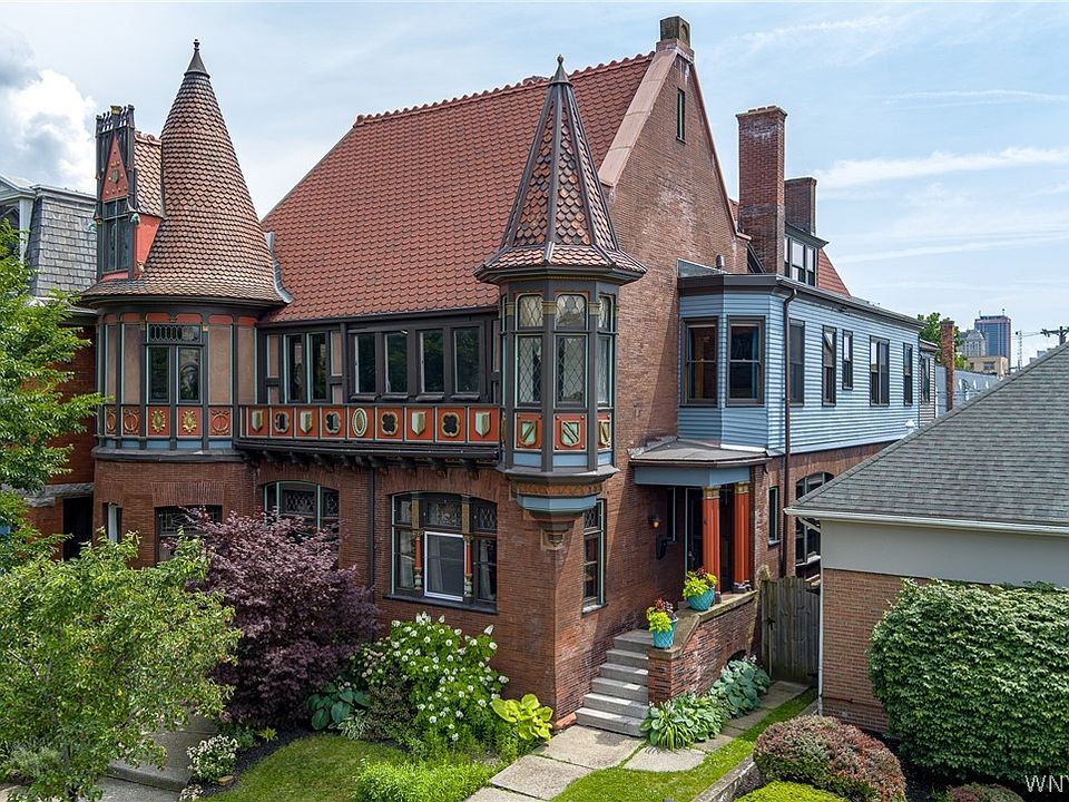1st image of 467 Virginia St