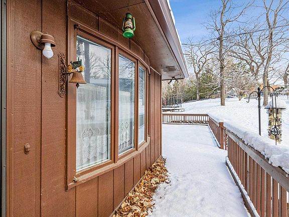 3rd image of 4431 Canterbury Ln