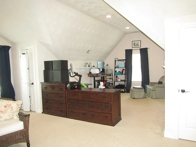 2084 Kittridge Dr — Photo 28