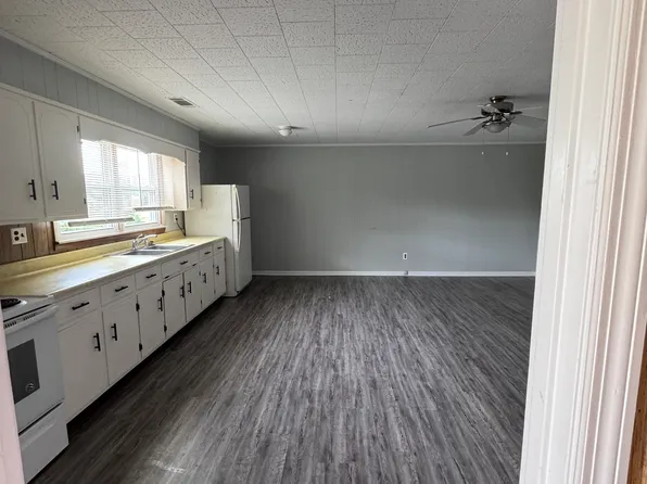 12320 State Highway 168 APT 3, Boaz, AL 35957