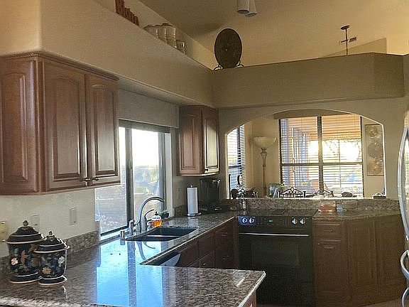 5th image of 5328 S Mountaingate Dr