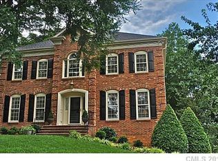 202 Canterfield Ln, Matthews, NC 28105