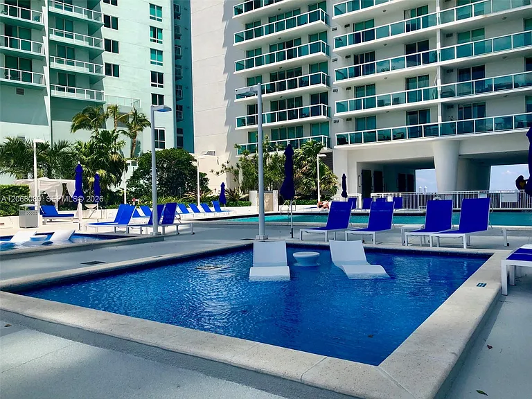 1800 N Bayshore Dr #1609 — Photo 36