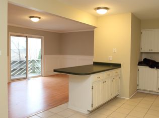 20206 S Frankfort Square Rd APT E, Frankfort, IL 60423