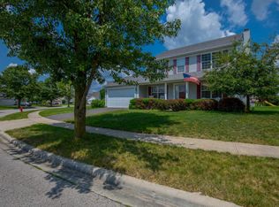 106 Wyckshire Dr, Pataskala, OH