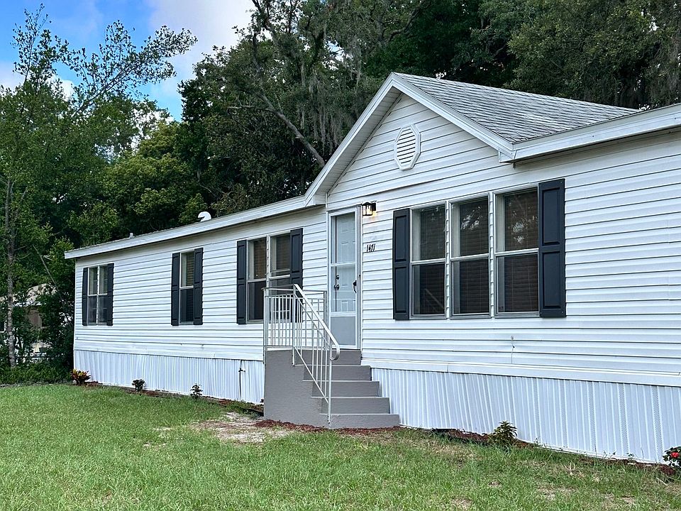 1st image of 1471 Lake Dr