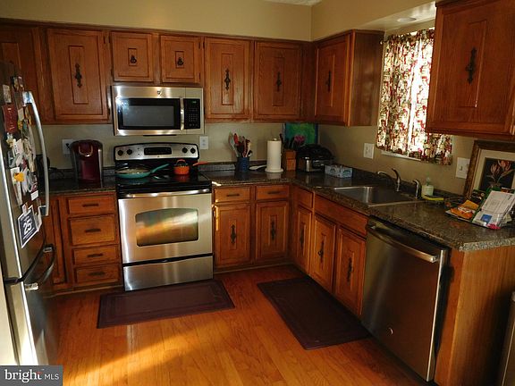 4th image of 7723 Wolford Way