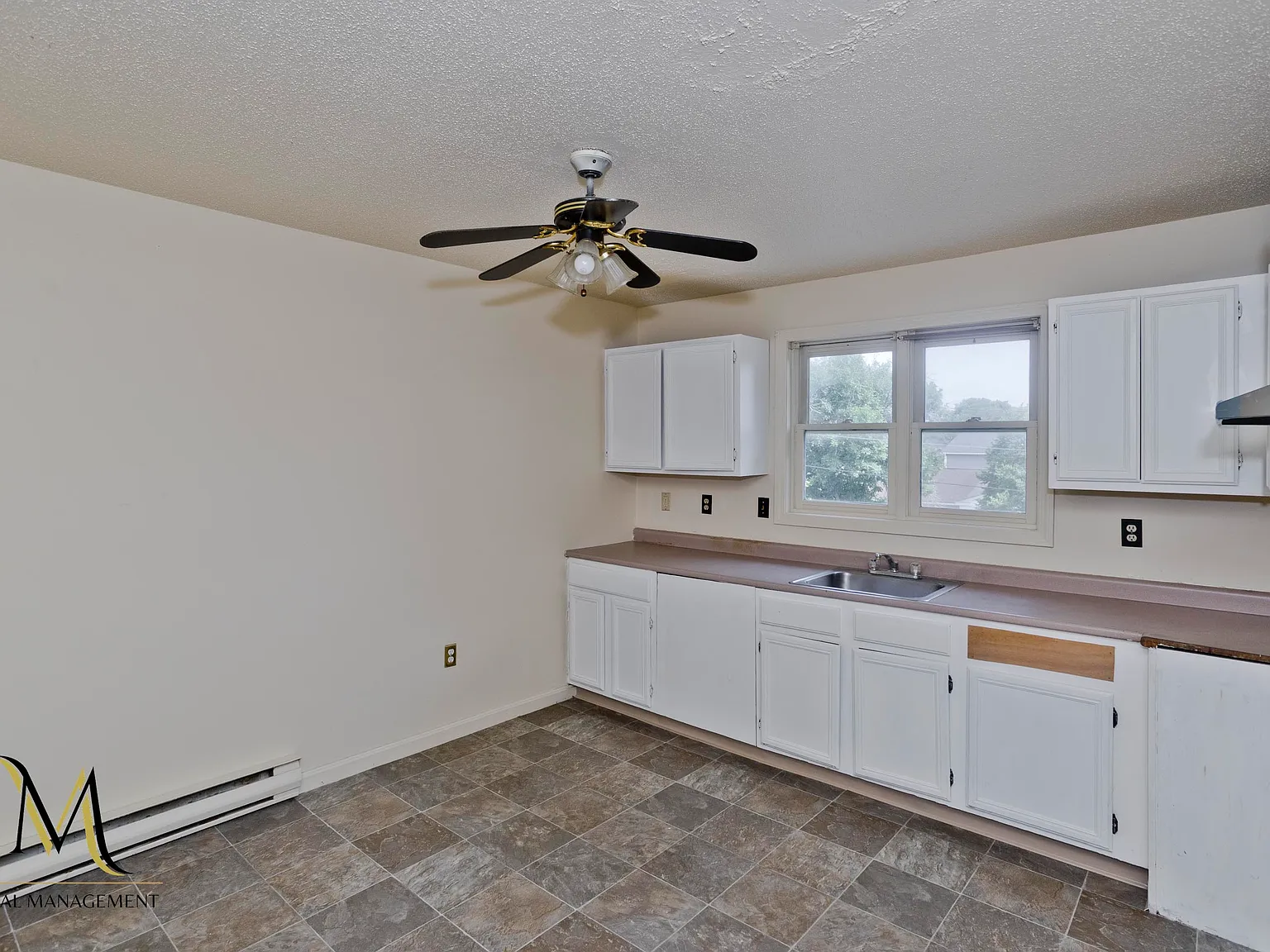 2 bed, $1,600 — Photo 1