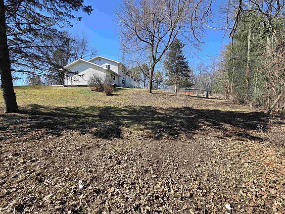 4th image of 3221 Dover Ct