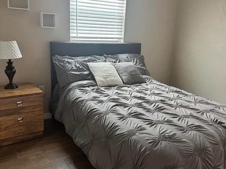 4281 Yorkshire Dr — Photo 43