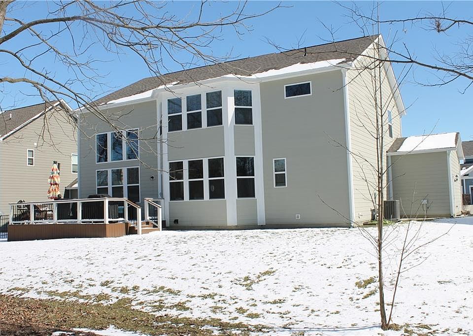 2nd image of 15718 Byrding Dr