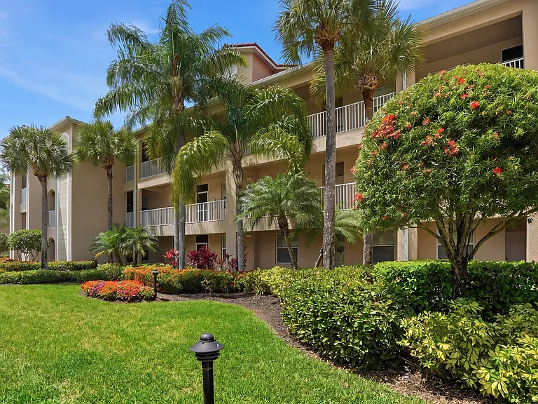 2730 Cypress Trace Cir #1 — Photo 2