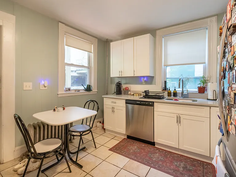 86 Brook St #1 — Photo 8