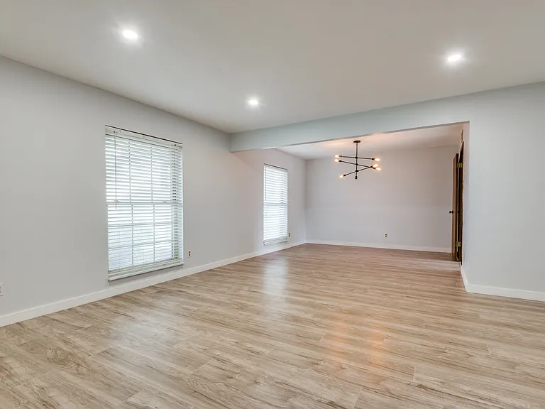 4931 S Colony Blvd — Photo 9