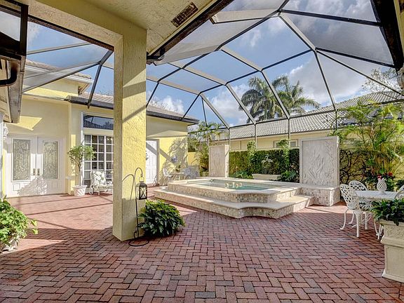 5th image of 10528 Oak Meadow Ln