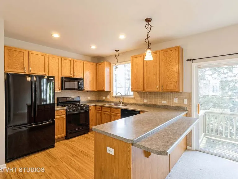 271 Evergreen Cir #271 — Photo 5