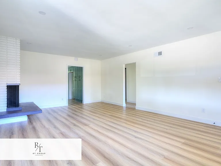 1032 S Golden West Ave #C — Photo 6