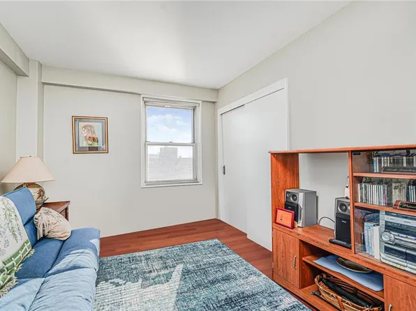2630 Cropsey Avenue 7J image 11 of 12