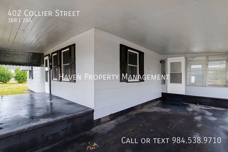 Charming 3BR Ranch Home Minutes from Downtown Smithfield! — Photo 4