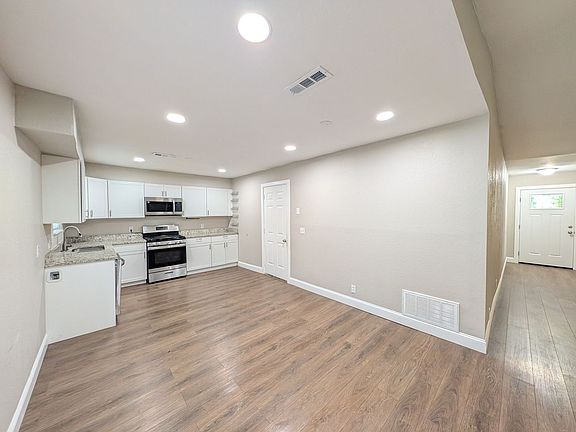 4th image of 1604 S Redbud Pl