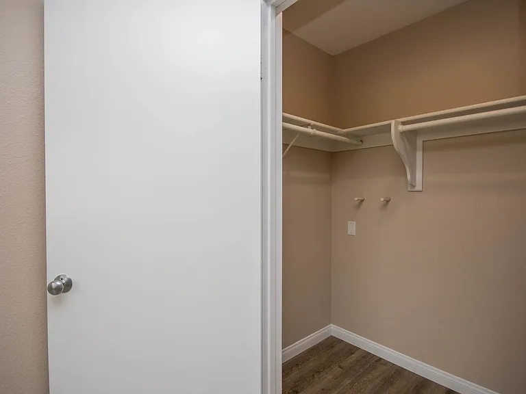 Merrywood Apartments — Photo 16