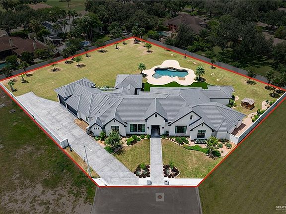3rd image of 3019 W Rockefeller Ln