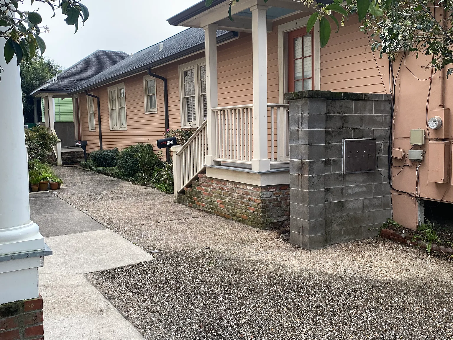 2 bed, 1000 sqft, $1,850 — Photo 2